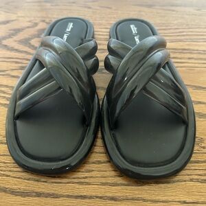 New Larroude/Melissa Cali Cross Strap Slides Black Size 10